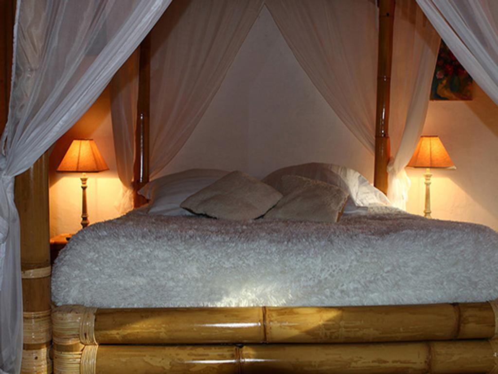 Au "Bon Endroit" Hotel Genebrieres Phòng bức ảnh