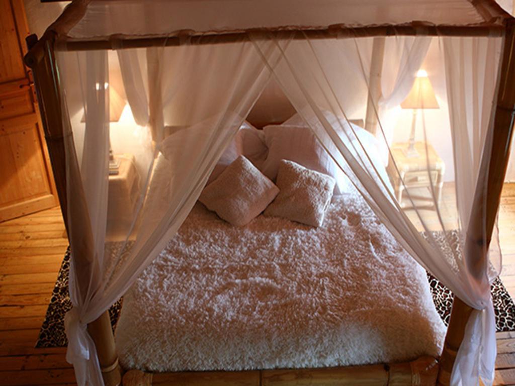 Au "Bon Endroit" Hotel Genebrieres Phòng bức ảnh