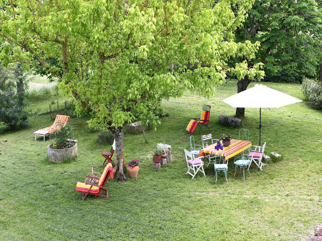 Au "Bon Endroit" Hotel Genebrieres Ngoại thất bức ảnh